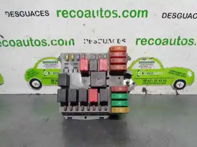 Recambio de automóvil de segunda mano de CAJA RELES / FUSIBLES para FIAT BRAVO (198)  referencias OEM IAM 51775688  