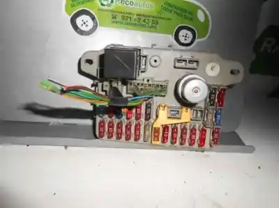 Second-hand car spare part FUSE BOX UNIT for MG SERIE 25 (RF)  OEM IAM references 53070107A  YWC104500