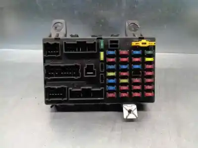 Peça sobressalente para automóvel em segunda mão caixa de fusíveis e relés por hyundai getz (tb) 1.6 gls 105 cv / 77 kw referências oem iam 911981c000