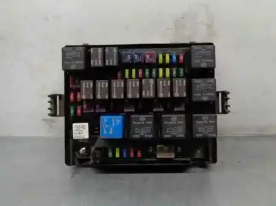Second-hand car spare part fuse box unit for ssangyong rexton 2.7 turbodiesel cat 180 cv / 132 kw oem iam references 8231008c51