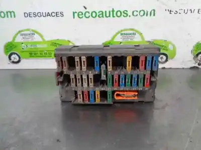 Peça sobressalente para automóvel em segunda mão CAIXA DE FUSÍVEIS E RELÉS por PEUGEOT PARTNER (S1)  Referências OEM IAM 9568205380  