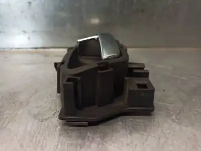 Автозапчасти б/у внутри передней правой ручки за peugeot 5008 active ссылки oem iam 9683446577  9683446077