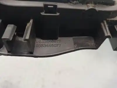 Автозапчасти б/у внутри передней правой ручки за peugeot 5008 active ссылки oem iam 9683446577  9683446077