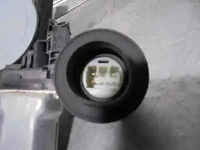 Автозапчастина б/у регулятор склона задній лівий для lexus is 200 (ds2/is2) d-cat посилання на oem iam 6980422200  