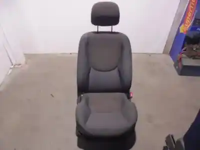 Tweedehands auto-onderdeel rechter voorstoel voor hyundai matrix (fc) 1.5 crdi gls oem iam-referenties 