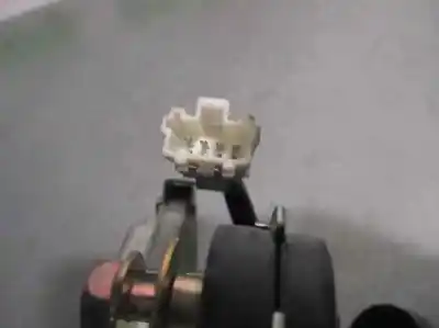 Автозапчастина б/у двигатель заднього склоочисника для ssangyong rodius 2.7 turbodiesel cat посилання на oem iam 8615021102  