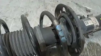 Автозапчастина б/у передній правий амортизатор для audi a2 (8z) 1.6 fsi посилання на oem iam 8z04130331ad  