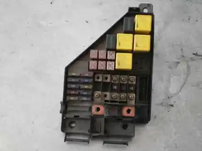 Peça sobressalente para automóvel em segunda mão caixa de fusíveis e relés por mg serie 45 (t/rt) 1.6 16v cat referências oem iam yqe103210