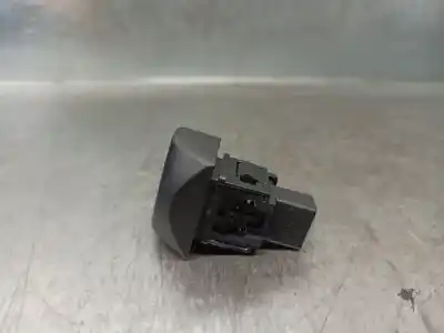 Second-hand car spare part hazard warning lights for nissan note (e11e) visia oem iam references 06019  