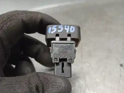 Second-hand car spare part hazard warning lights for nissan note (e11e) visia oem iam references 06019  