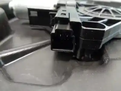 Second-hand car spare part driver left window regulator for volvo v40 básico oem iam references 3225057  