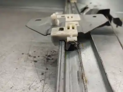 Автозапчасти б/у регулятор стекла переднего правого за dacia lodgy 1.6 cat (bivalent. gasolina / gpl) ссылки oem iam 807209071r  