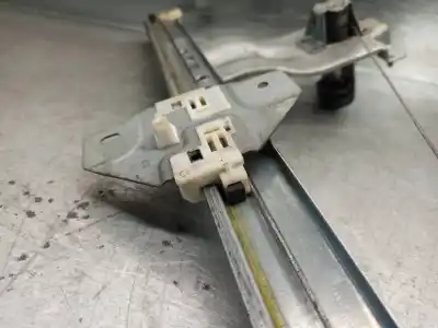 Second-hand car spare part rear right window regulator for dacia lodgy 1.6 cat (bivalent. gasolina / gpl) oem iam references 827206514r  