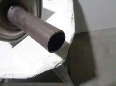 Автозапчасти б/у центральная выхлопная труба за ford c-max (ceu) 1.0 ecoboost cat ссылки oem iam 82186086 cesta 7 82186086