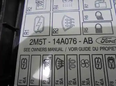Pièce détachée automobile d'occasion boîtes à fusibles pour ford focus berlina (cak) 1.6 16v cat références oem iam 2m5t14a067bb  518276100