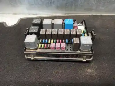 Автозапчасти б/у блок реле/предохранителей за ssangyong rodius 2.7 turbodiesel cat ссылки oem iam 8234021010  