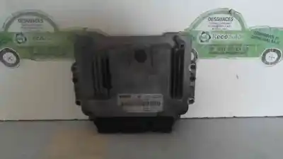 Pièce détachée automobile d'occasion CALCULATEUR MOTEUR ECU pour RENAULT SCENIC II  Références OEM IAM 8200310863  0281011390