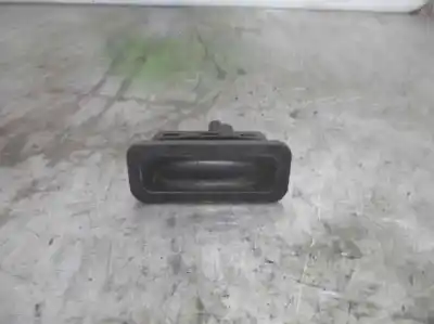 Second-hand car spare part TAILGATE BACK DOOR HANDLE for RENAULT SCENIC II  OEM IAM references 8200076256  