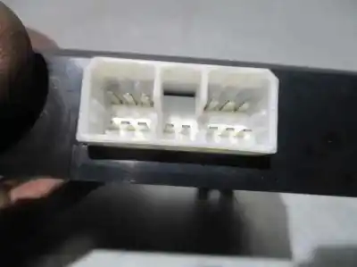 Second-hand car spare part electronic module for kia carnival 2.9 crdi vgt active oem iam references 957004d000  