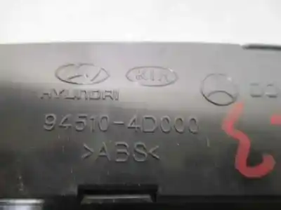 Second-hand car spare part clock for kia carnival 2.9 crdi vgt active oem iam references 945104d000  