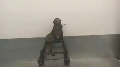 Автозапчастина б/у ПЕРЕДНІЙ ЛІВИЙ НИЖНИЙ РЫЧАГ ПІДВІСКИ для RENAULT MEGANE I BERLINA HATCHBACK (BA0)  Посилання на OEM IAM 8200737132  