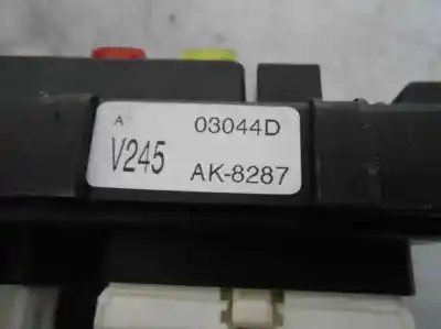 Second-hand car spare part fuse box unit for daewoo evanda (klal) 2.0 oem iam references 96489524  ak8287