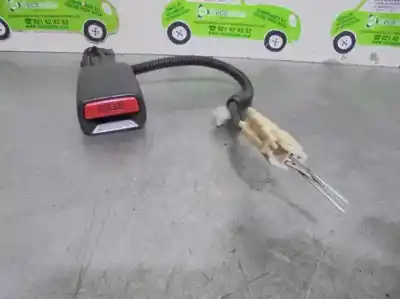 Автозапчасти б/у крюк для пояса за toyota yaris (ksp9/scp9/nlp9) 1.4 turbodiesel cat ссылки oem iam   