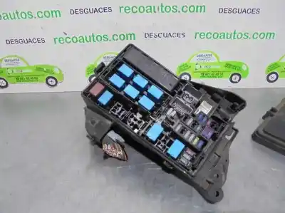 Автозапчасти б/у блок реле/предохранителей за lexus is 200 (ds2/is2) d-cat ссылки oem iam 8921153020