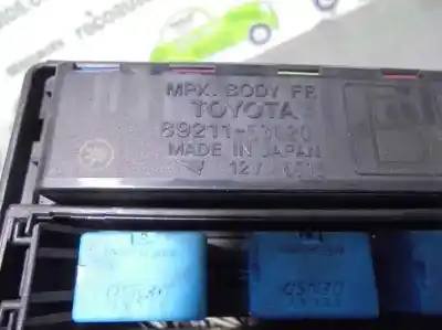 Pezzo di ricambio per auto di seconda mano scatola relè/fusibili per lexus is 200 (ds2/is2) d-cat riferimenti oem iam 8921153020  