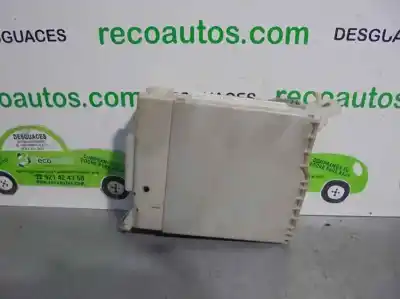 Pezzo di ricambio per auto di seconda mano scatola relè/fusibili per lexus is 200 (ds2/is2) d-cat riferimenti oem iam 8273053050  8267253060