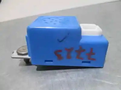 Peça sobressalente para automóvel em segunda mão sensor por kia carnival 2.9 crdi vgt active referências oem iam 957104d010