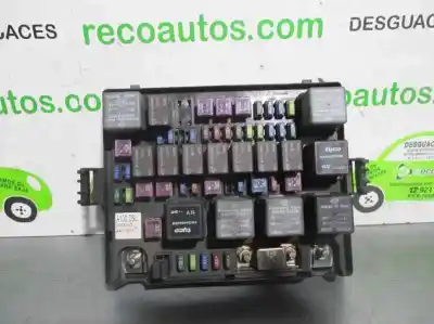Second-hand car spare part fuse box unit for ssangyong rodius 2.7 turbodiesel cat oem iam references 8234021010