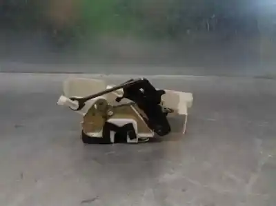 Peça sobressalente para automóvel em segunda mão fechadura da porta traseira esquerda por hyundai sonata (y4) 2.0i 16v gls referências oem iam 8141038000