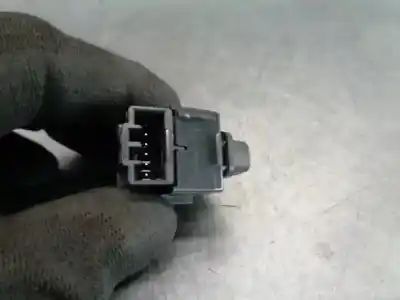 Second-hand car spare part switch for volvo v40 básico oem iam references 31376498  