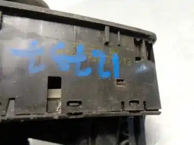 Pièce détachée automobile d'occasion commande de lève vitre avant gauche pour opel corsa d 1.3 16v cdti références oem iam 13258521aa  