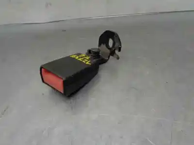 Pezzo di ricambio per auto di seconda mano gancio cintura posteriore centrale per opel corsa d 1.3 16v cdti riferimenti oem iam 13274779