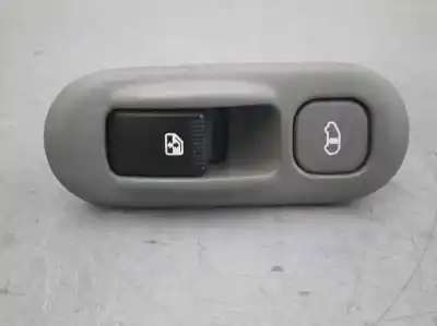 Peça sobressalente para automóvel em segunda mão botão / interruptor elevador vidro traseiro direito por kia carnival 2.9 crdi vgt active referências oem iam 935804d800ks