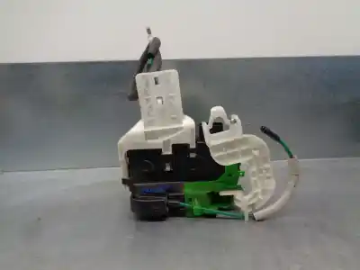 Peça sobressalente para automóvel em segunda mão fechadura da porta dianteira esquerda por hyundai i40 1.7 crdi cat referências oem iam 813103z000