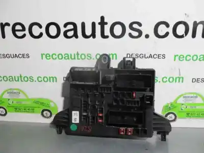 Pezzo di ricambio per auto di seconda mano scatola relè/fusibili per opel insignia a sedán (g09) 2.0 cdti (69) riferimenti oem iam 13277317
