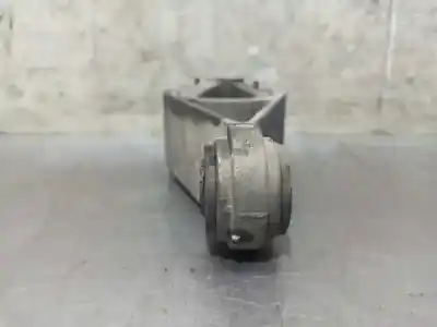 Second-hand car spare part gearbox support for mini mini (r50,r53) 1.6 16v cat 116 cv / 85 kw oem iam references 675640602  