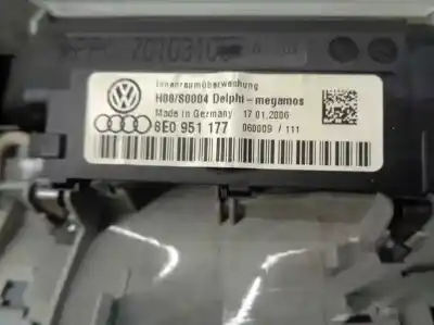 Автозапчастина б/у внутрішне світло для audi a4 avant (8e) 2.0 tdi посилання на oem iam 8e0951177  