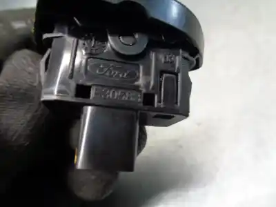 Second-hand car spare part left front power window switch for ford ka (ru8) 1.2 oem iam references 1571422  e30583