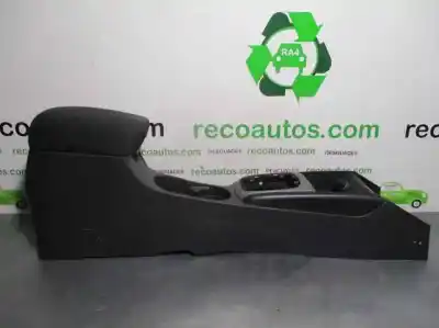 Автозапчасти б/у центральный подлокотник за hyundai i30cw 1.6 crdi cat ссылки oem iam 846112r100