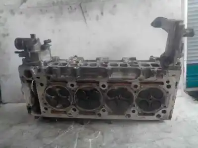 Pièce détachée automobile d'occasion culasse du moteur pour mercedes-benz vito marco polo (638) 112 cdi références oem iam 6110105320  