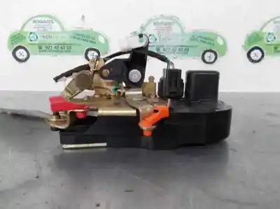 Second-hand car spare part left front door lock for chrysler 300 c 3.5 oem iam references   