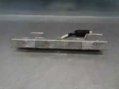 Peça sobressalente para automóvel em segunda mão farolim de travão central por toyota auris (_e15_) 1.4 d-4d (nde150_) referências oem iam 8100612010