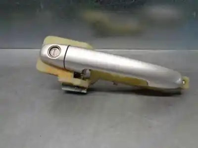 Pezzo di ricambio per auto di seconda mano maniglia esterna anteriore sinistra per hyundai sonata v (nf) 2.0 crdi riferimenti oem iam 826513k000