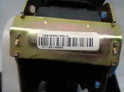 Автозапчастина б/у центральний задній ремін безпеки для ssangyong korando 2.9 turbodiesel cat посилання на oem iam 4110510005  