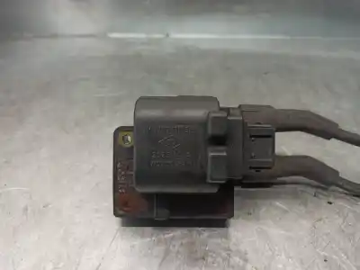 Автозапчастина б/у котушка запалювання для renault clio ii fase i (b/cbo) 1.6 initiale (b/cbod) 90 cv / 66 kw посилання на oem iam 7700100589