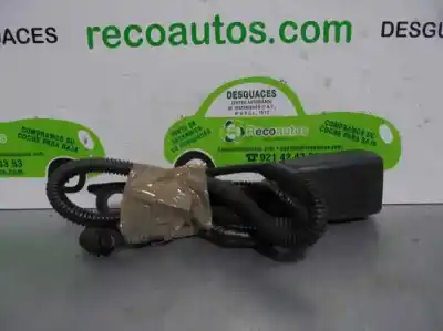 Second-hand car spare part seat belt buckle for toyota corolla (e15) 1.4 turbodiesel cat oem iam references 